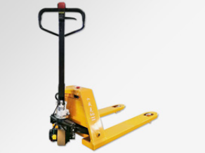 推薦客戶購(gòu)買(mǎi)國(guó)產(chǎn)冠航地牛叉車(chē)